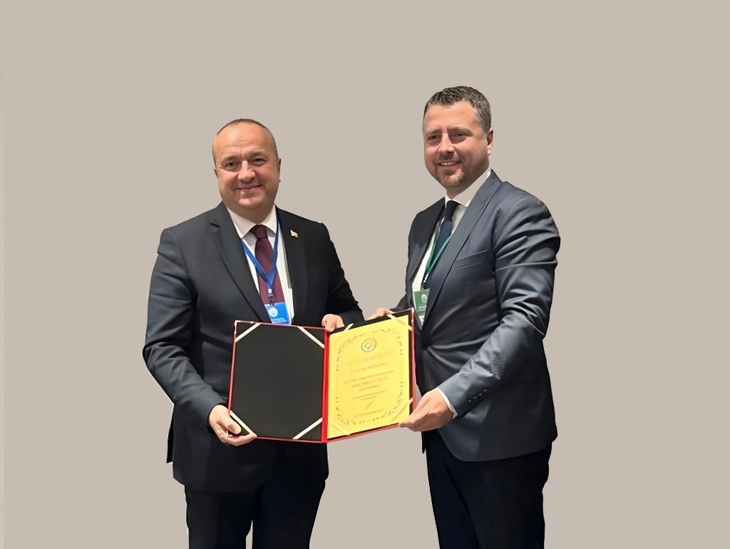 Çınarcık Belediyesi Çevreci Belediyeler Birliği’ne Katıldı