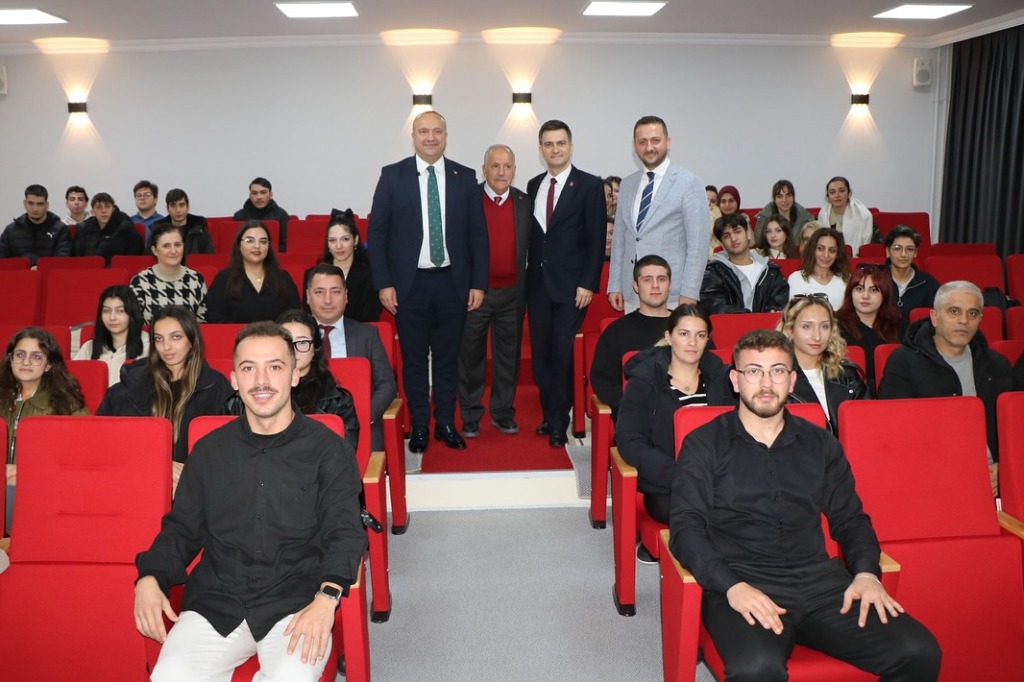 Başkanımız Avni Kurt, “çınarcık’ın Gelişimi ve Gelecek Vizyonu” Konulu Sohbette Katıldı