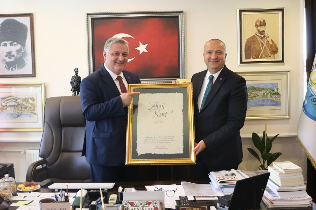 Yalova Belediye Başkanı Gürel'den İade-i Ziyaret
