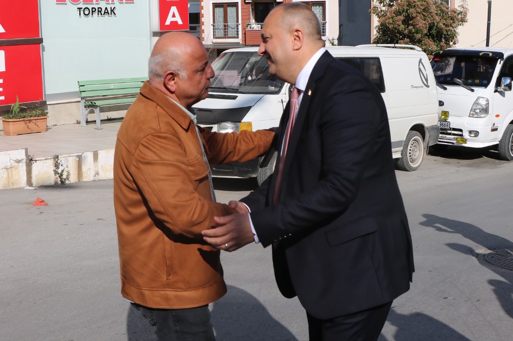 Başkanımız Avni Kurt; Kent Esnafını, Zabıta ve İtfaiyedeki Personelleri Ziyaret Edip Bayramlarını Kutladı