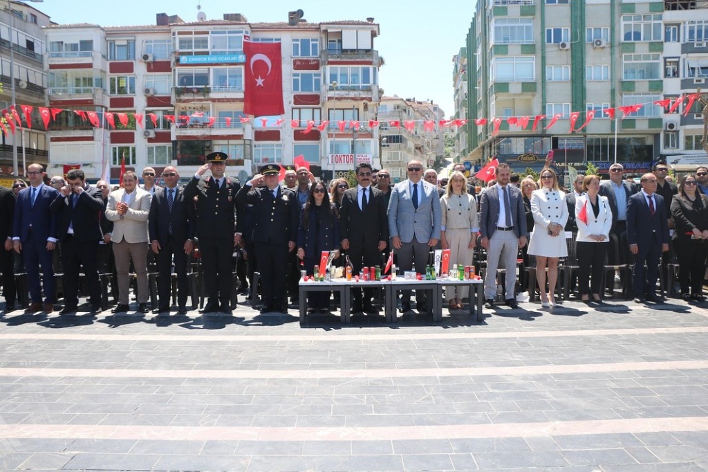 Çınarcık'ta 19 Mayıs Coşkuyla Kutlandı