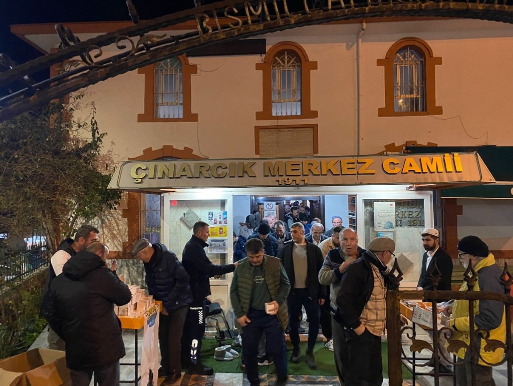 Miraç Kandilinde Vatandaşlarımıza Kandil Simidi Dağıttık