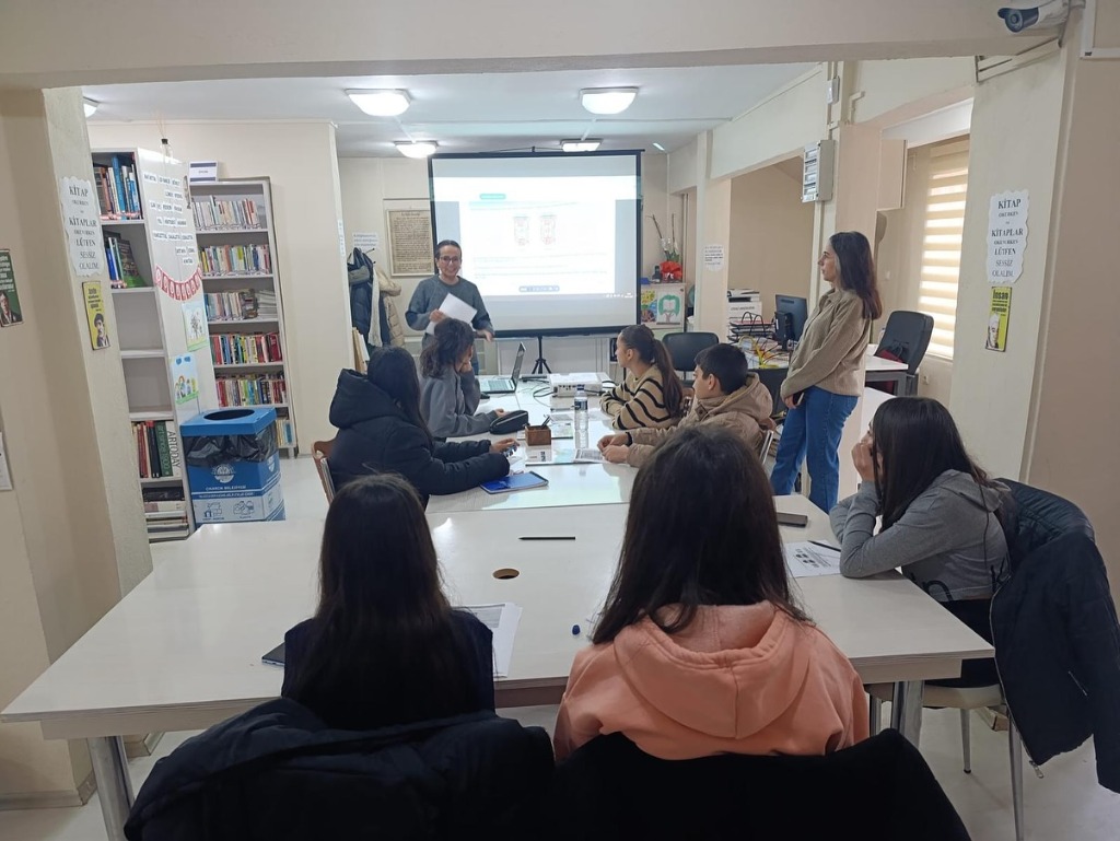 LGS'ye Hazırlanan Öğrencilerle "matematikte Beceri Temelli Sorular" Atölye Çalışmasını Yaptık