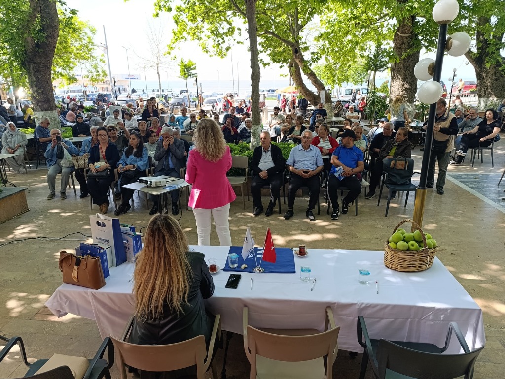 Stresle Başa Çıkma Yöntemleri ve Sağlıklı Beslenme Semineri Düzenlendi