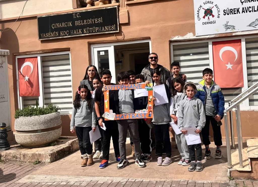 4 Sınıf Öğrencilerinden Kütüphanemize Ziyaret