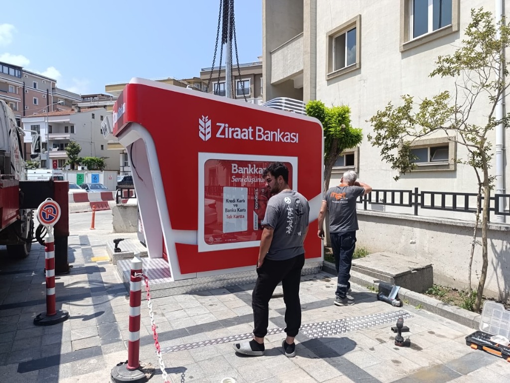 Belediyemizin Karşısına Ziraat Bankası ATM'si Kuruldu