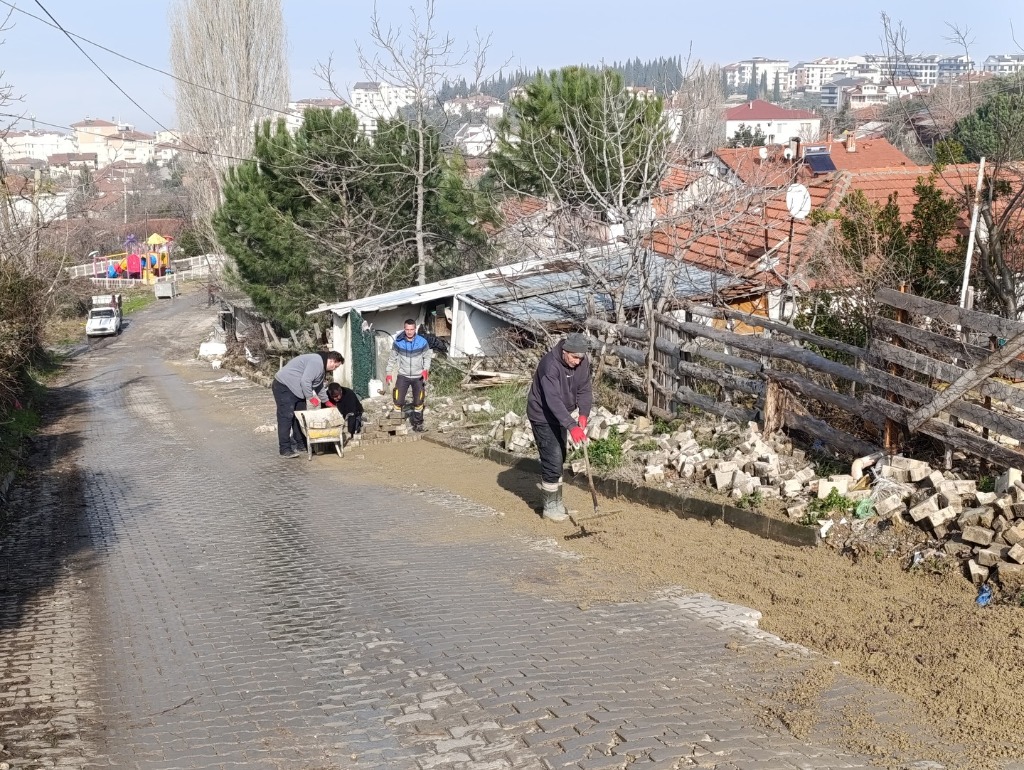 Samsun Mahallesi'nde Parke Taşı Onarım Çalışması