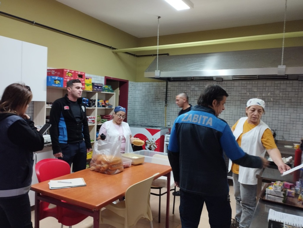 Ekiplerimiz Okul Kantinlerinde Denetim Yaptılar