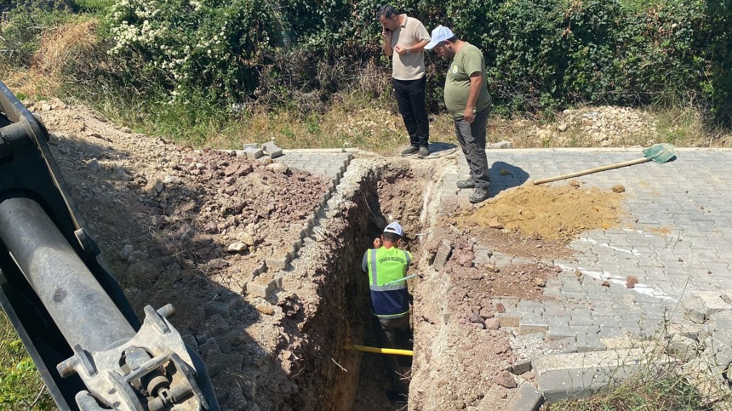Kanalizasyon Hattı Döşeme Çalışmalarımız Tüm Hızıyla Devam Ediyor