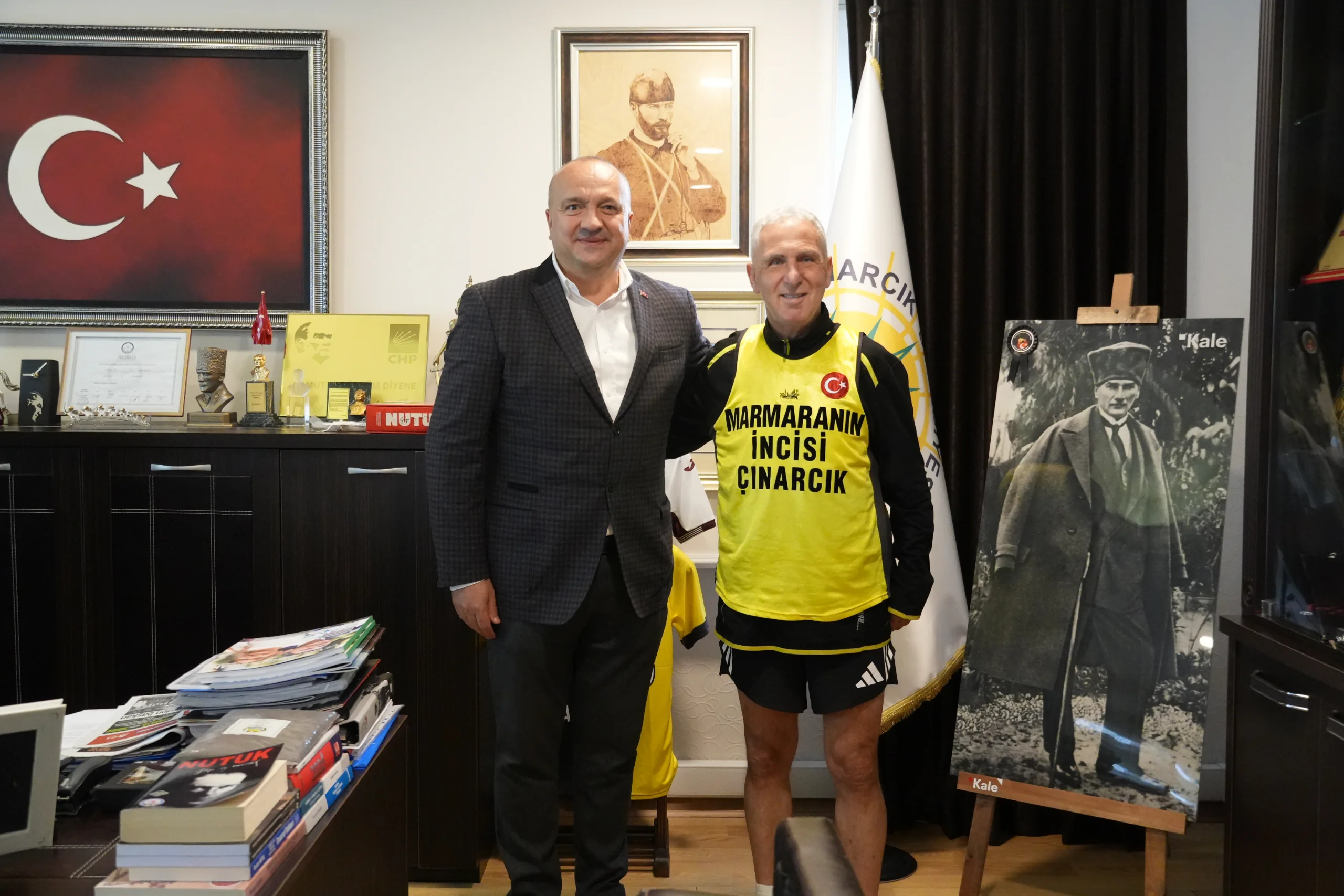 AFİF AKAR, İSTANBUL MARATONU ÖNCESİ BAŞKANIMIZ AVNİ KURT'U ZİYARET ETTİ