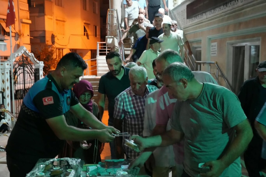 Mevlid Kandili'nde Helva İkramı Yaptık