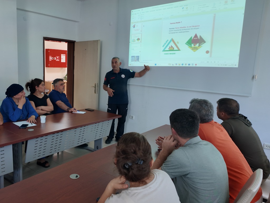 Çınarcık Kaymakamlığı Personeline Yönelik Yangın Farkındalık Semineri Verdik
