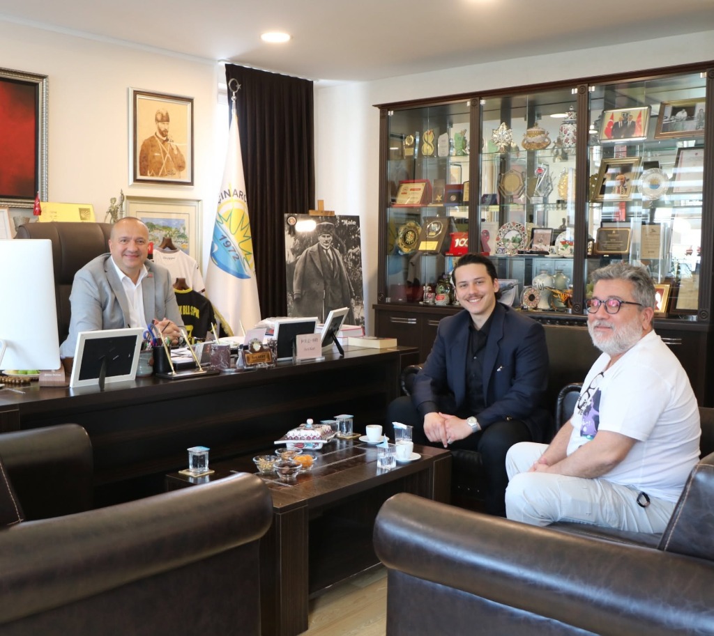 Seslendirme Sanatçısı Ege Gürel'den Ziyaret
