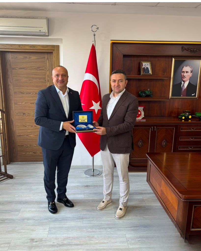 Belediye Başkanımız Avni Kurt, Yalova İl Tarım ve Orman Müdürü Mustafa İlmeç'i Ziyaret Etti