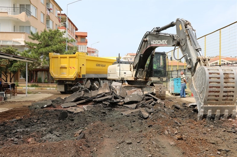 Asfalt Yol Çalışmaları Tamamlandı
